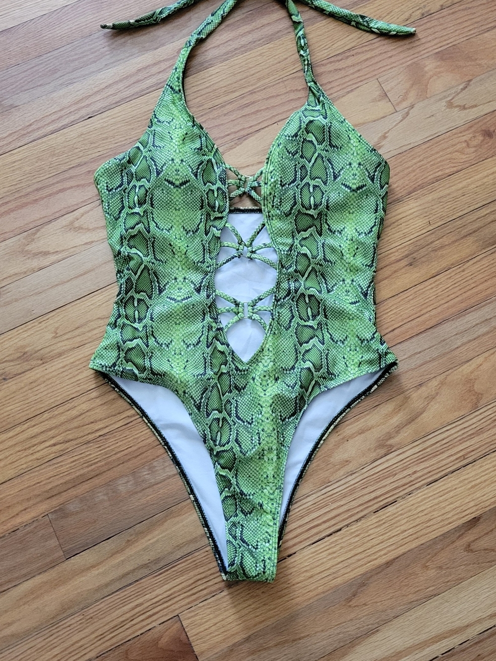 SHEIN Green Snake Print Lace-Up One-Piece Swimsuit